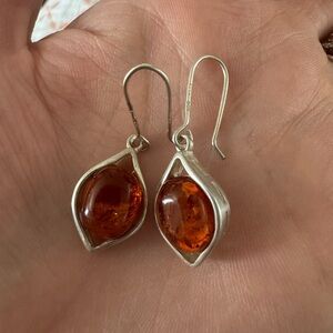 Gorgeous amber and 925 Silver Drop Earrings